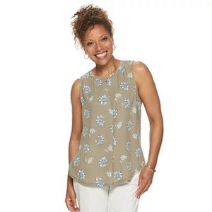 NWT Petite Croft & Barrow® Print Shirred
Splitneck Tank Flowery sz PETITE Medium